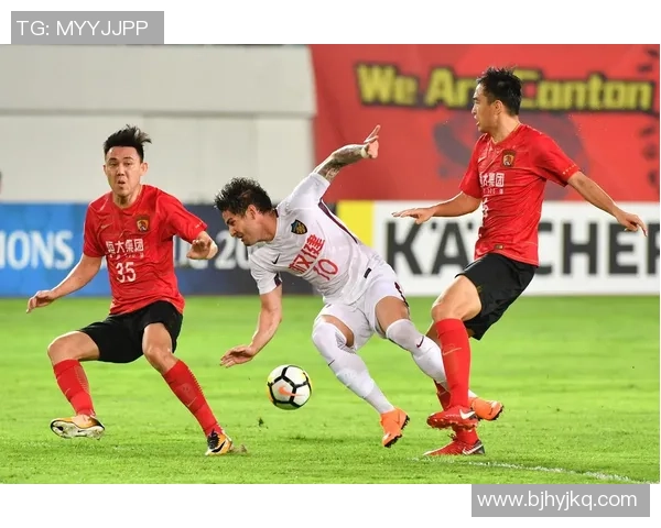 亚冠激战广州恒大迎战天津权健全力争胜精彩直播不容错过